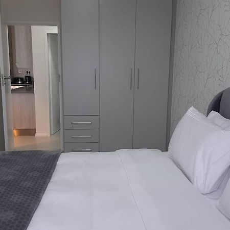 Mikeys Place On New: 2Bed2Bath No.1 With Free Wifinetflix 米德兰 外观 照片