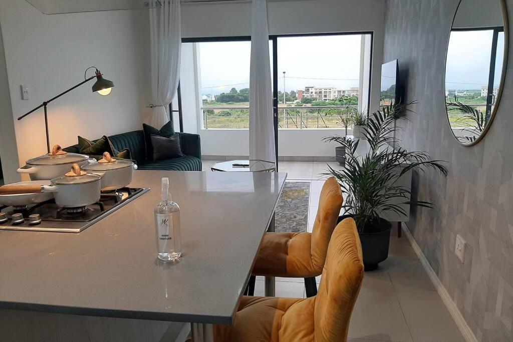 Mikeys Place On New: 2Bed2Bath No.1 With Free Wifinetflix 米德兰 外观 照片