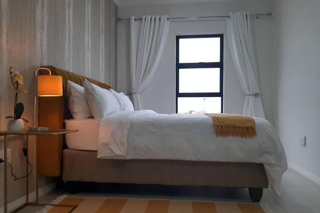 Mikeys Place On New: 2Bed2Bath No.1 With Free Wifinetflix 米德兰 外观 照片