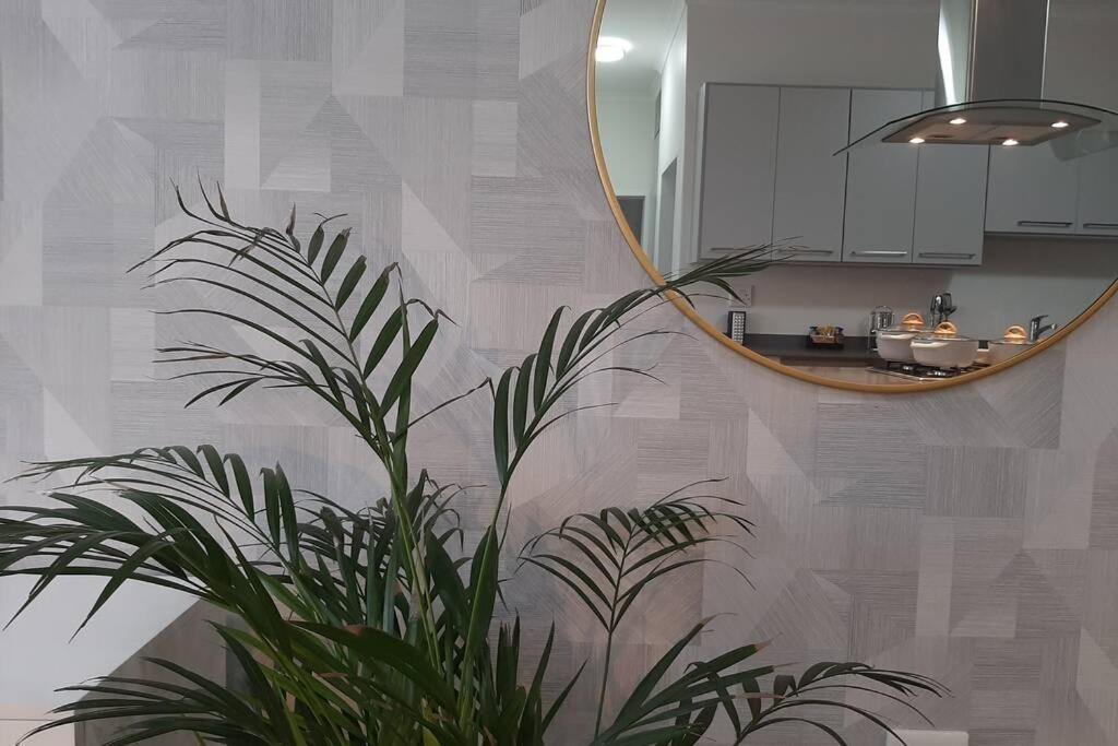 Mikeys Place On New: 2Bed2Bath No.1 With Free Wifinetflix 米德兰 外观 照片